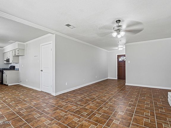 5th image of 2617 Aquatic Ln