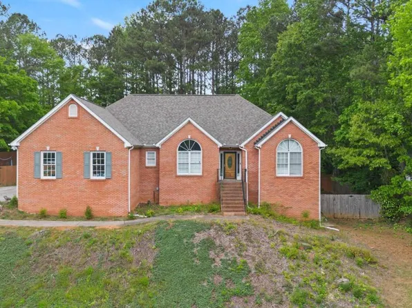 170 Wisteria Dr, Hiram, GA 30141