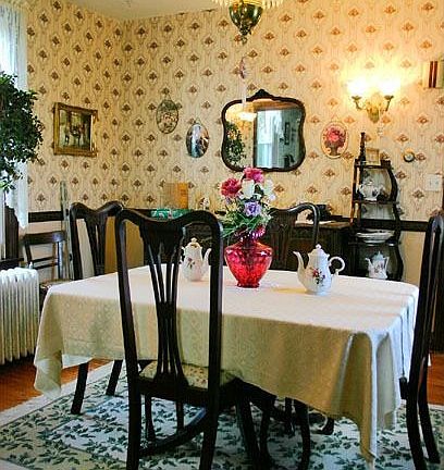 Formal Dining Room w/ hardwood floor