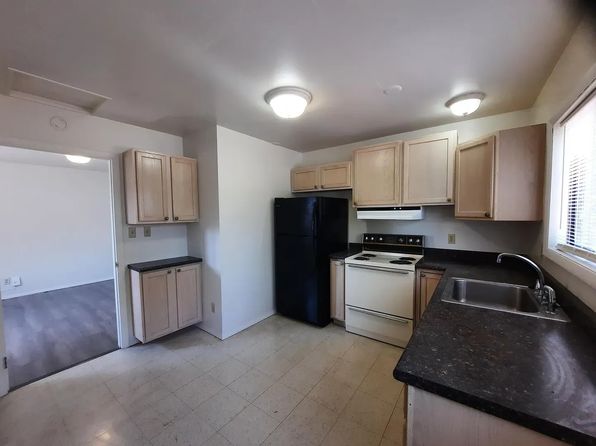 550 W Main St #550