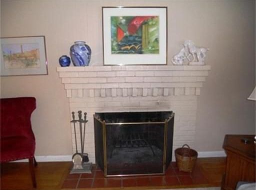 4th image of 398 Shawsheen St