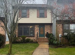 23 Pendleton Pl, Old Bridge, NJ 08857