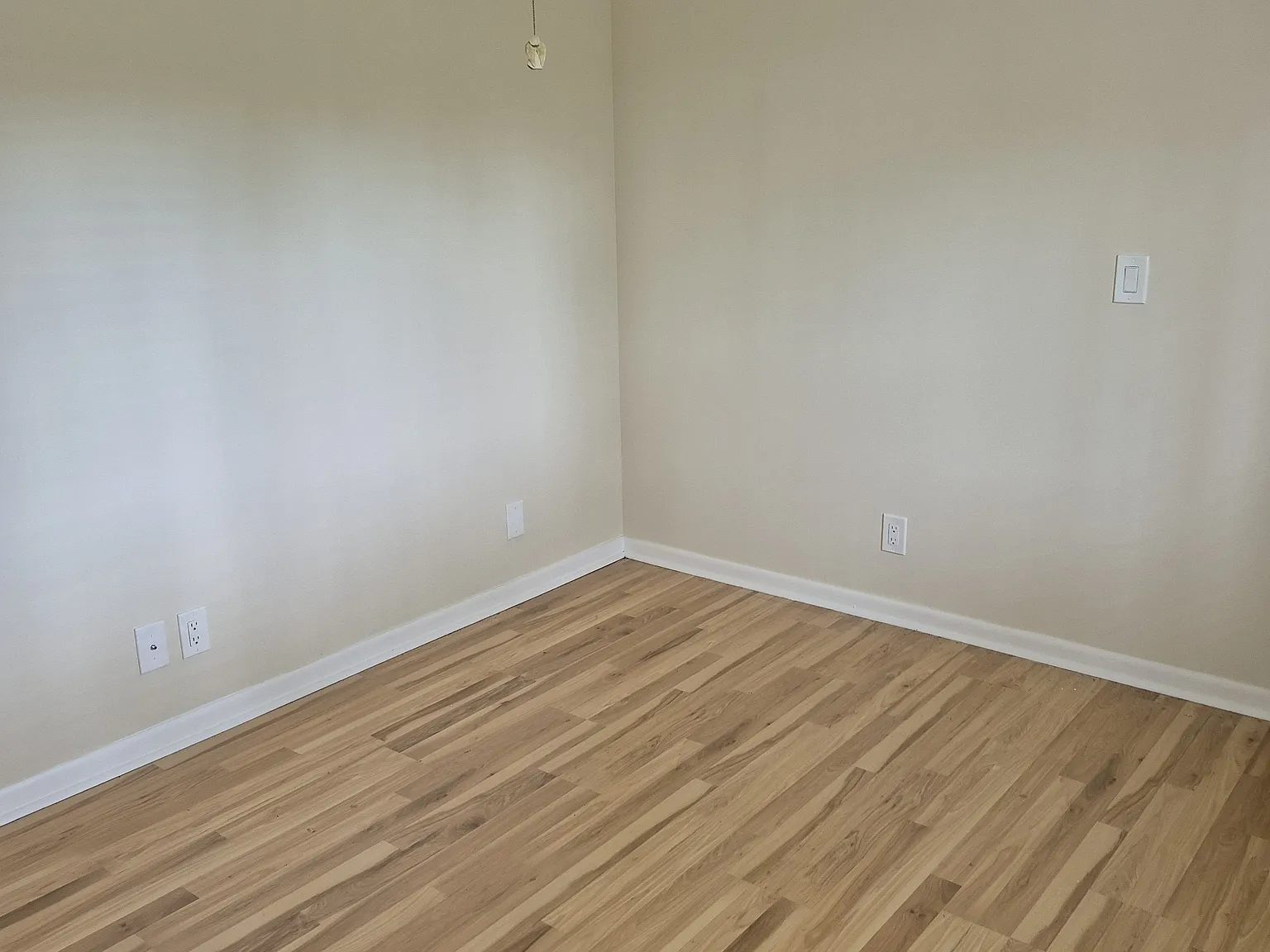 2 bed, 937 sqft, $950 — Photo 4