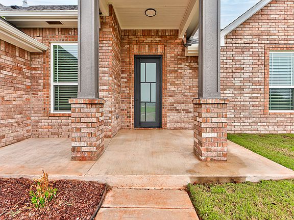 3rd image of 3019 Pescara Dr