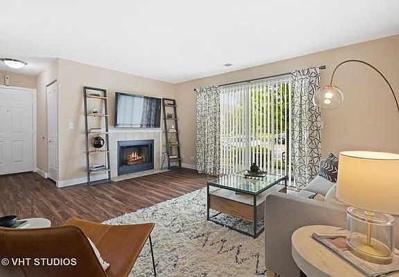 3rd image of 89 Kensington Cir APT 204