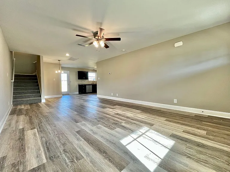 276 Dugger Dr — Photo 5