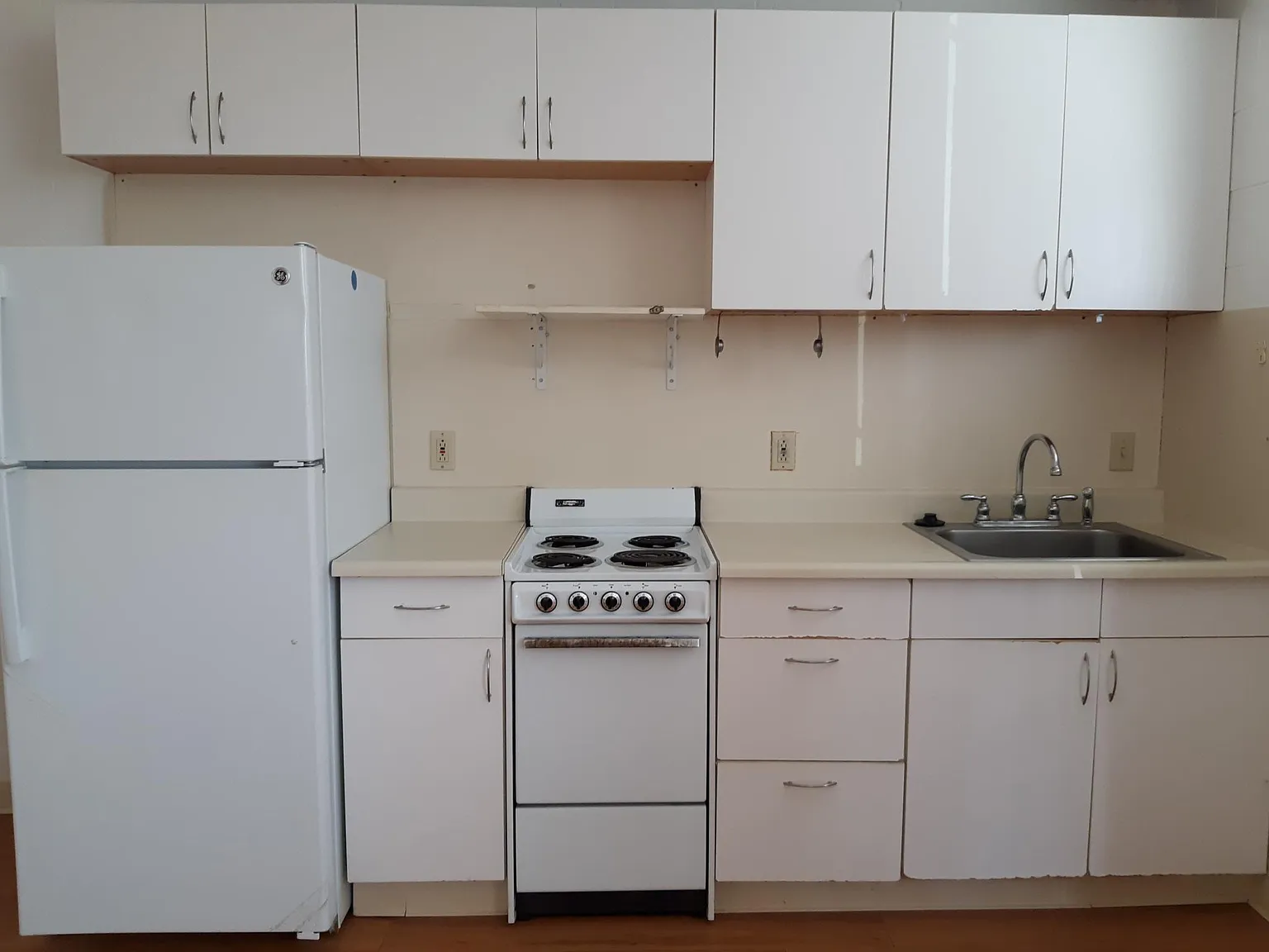 1442 Wilder Ave — Photo 2