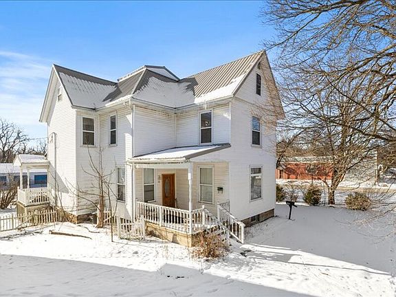 2nd image of 520 1/2 W Bucyrus St