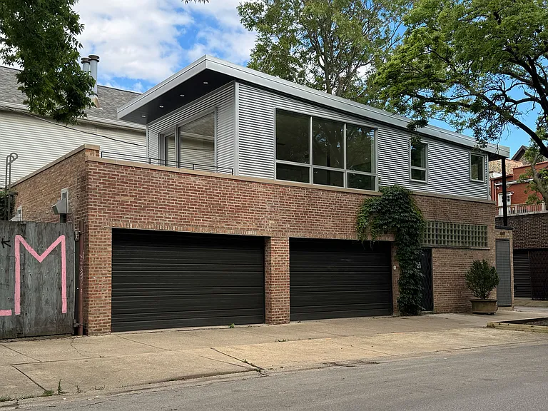 1317 N Leavitt St — Photo 1