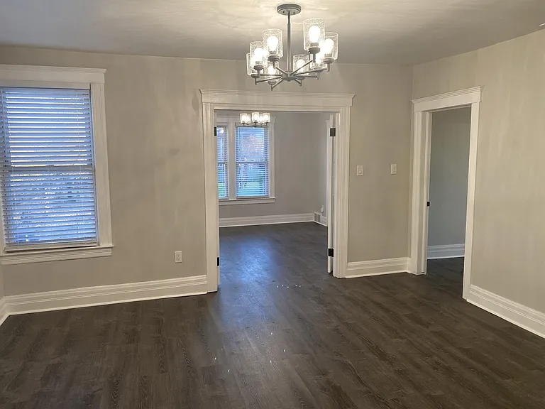 946 W Alexandrine St — Photo 23