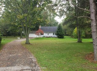 10461 W Eaton Hwy, Grand Ledge, MI 48837