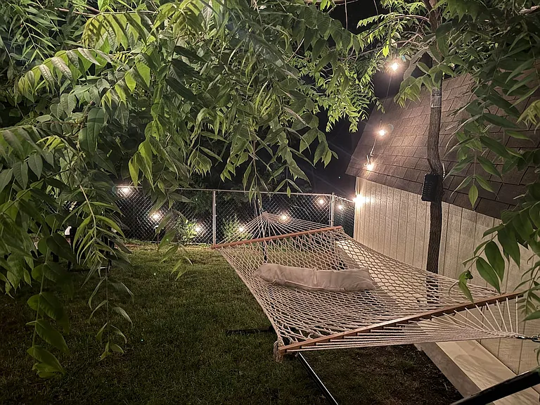 568 Firethorne Dr — Photo 36