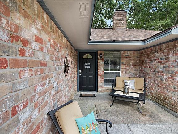 2nd image of 2118 Oak Shores Dr
