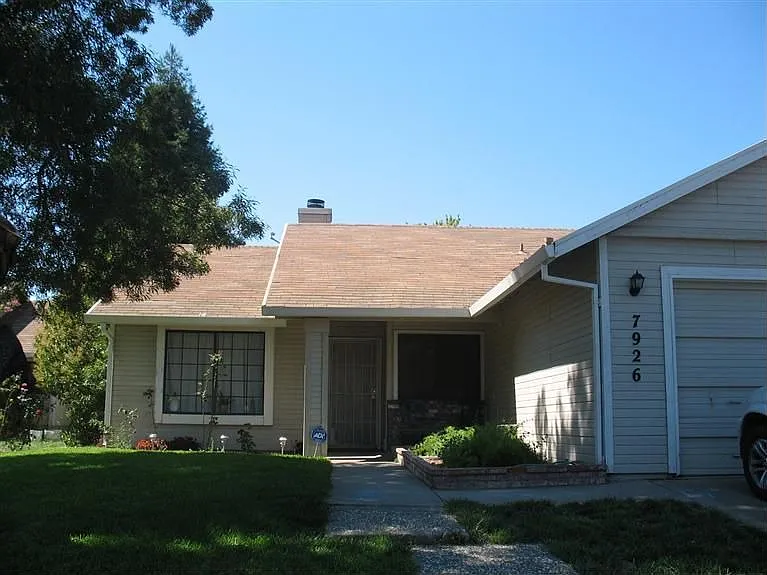 7926 Newgate Dr photo 1