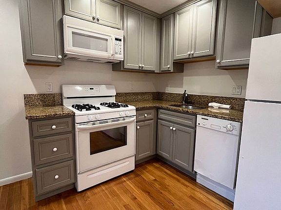 2nd image of 362 Market St #8H