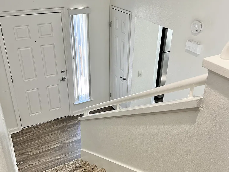Canyon Crest Views Apartments — Photo 12
