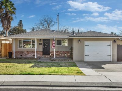 126 E Washington St, Ripon, CA, 95366