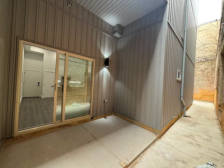 675 N 41st St #1 — Photo 4