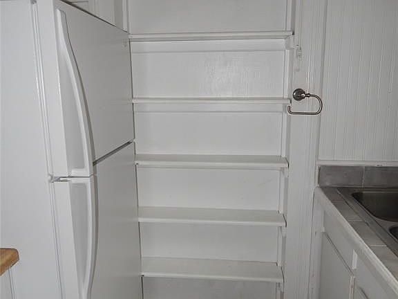 3rd image of 1923 Broadway St APT 2
