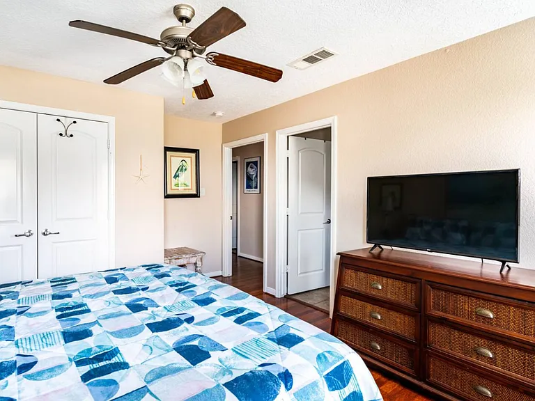 Sandollar Cir — Photo 41