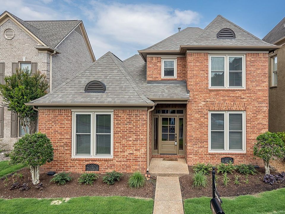1st image of 64 Forest Village Pl