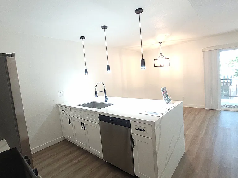 3614 N 44th St — Photo 5