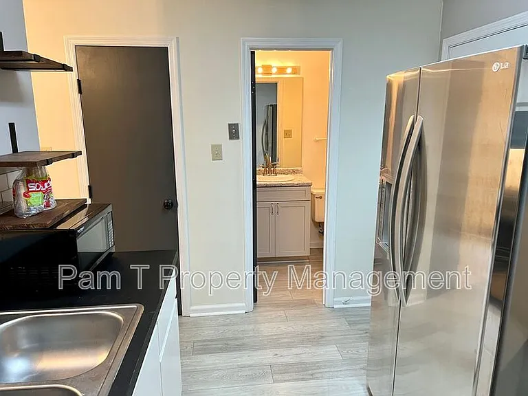 128 Fox Chase Rd — Photo 8