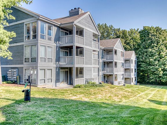 3rd image of 5680 Hibernia Dr #5661C