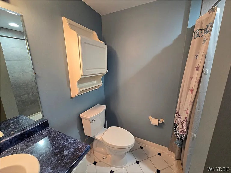 161 Foxpoint Dr W — Photo 21