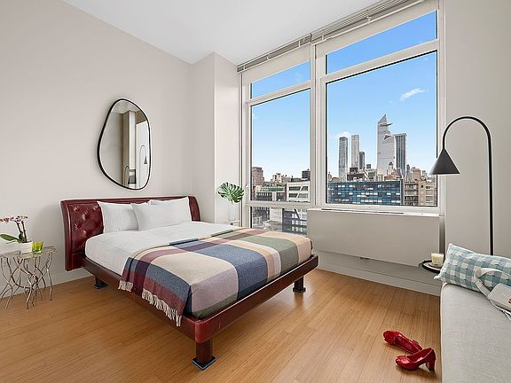 3rd image of 450 W 17th St APT 1205