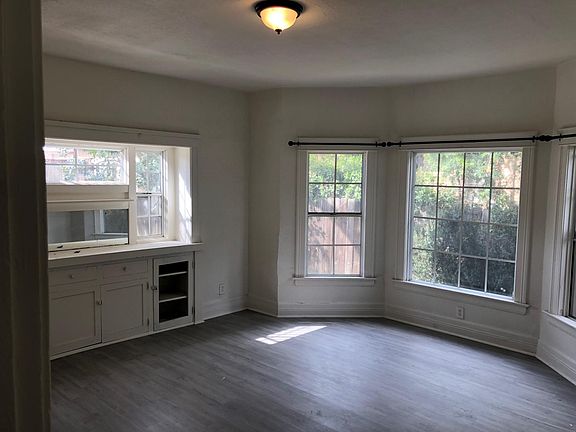 2nd image of 745 N Los Robles Ave APT 1