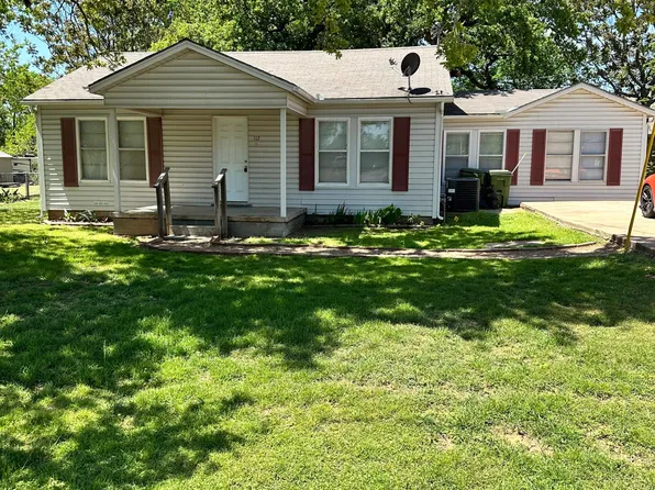 117 N Ash St, Springtown, TX 76082