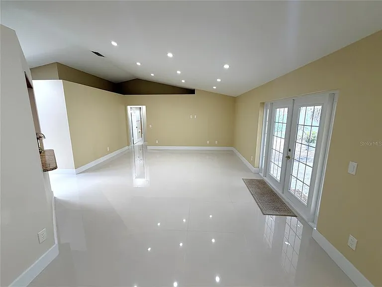 14103 Rensselaer Rd — Photo 22