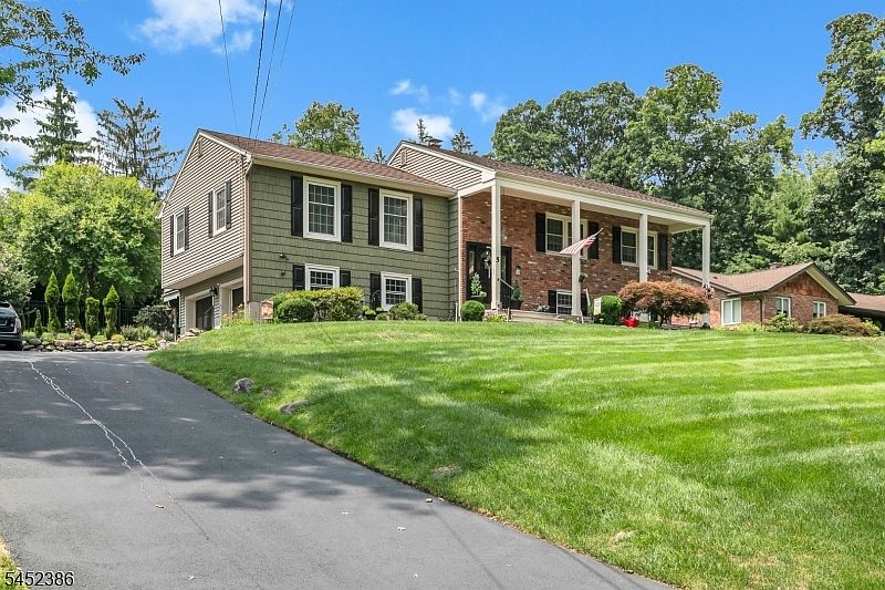 1st image of 5 Van Allen Pl