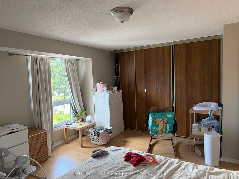 2307 Stonehenge Cres — Photo 12