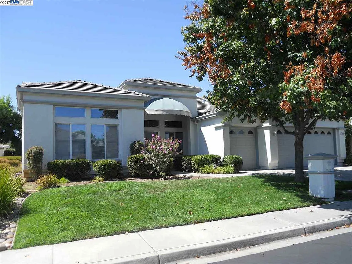 109 Pippin Dr photo 1