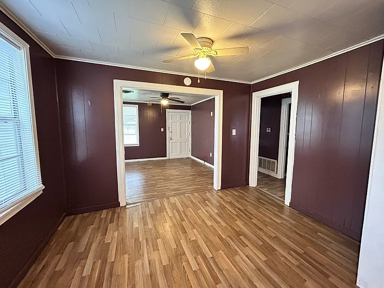 1807 W 27th Ave — Photo 5