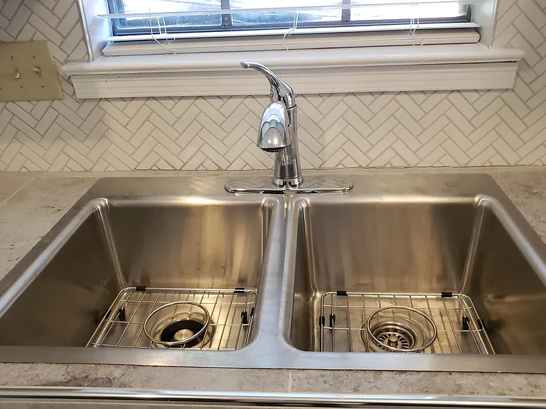 Double-bowl Kitchen Sink