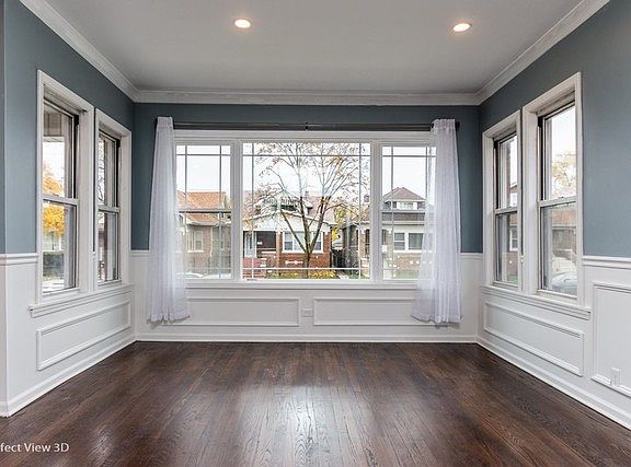 2nd image of 1426 N Mayfield Ave