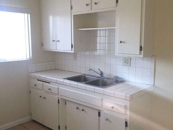 3rd image of 4329 E 55th Street # Fl 2nd