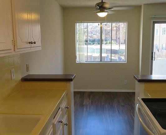 5th image of 1306 Armacost Ave APT 8
