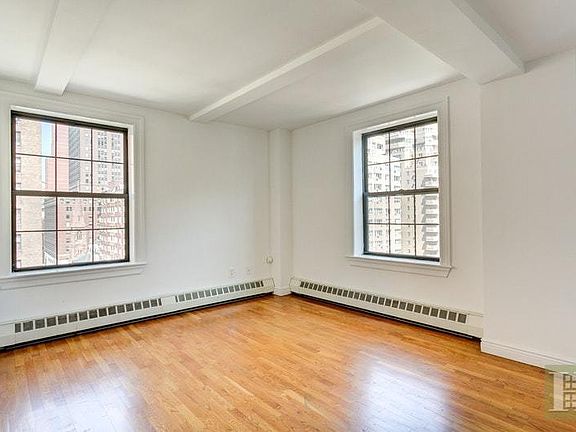 2nd image of 17 Park Ave APT 1002