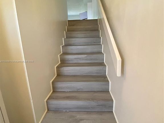 5th image of 9937 NW 9th Street Cir #1119