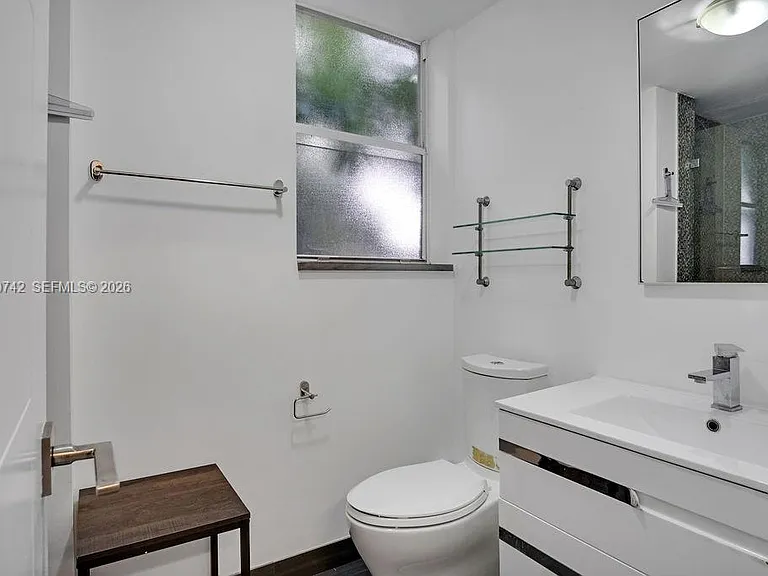 747 Michigan Ave #201 — Photo 9