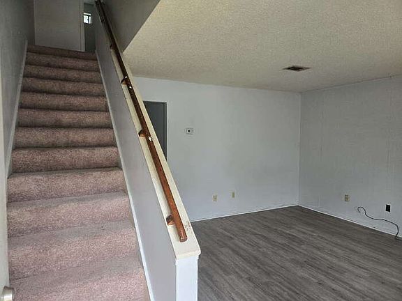 3rd image of 1040 Sable Dr #C