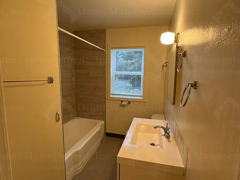 426 NE 63rd Ave #3 — Photo 5