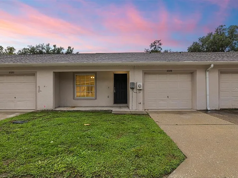37228 Grassy Hill Ln — Photo 1