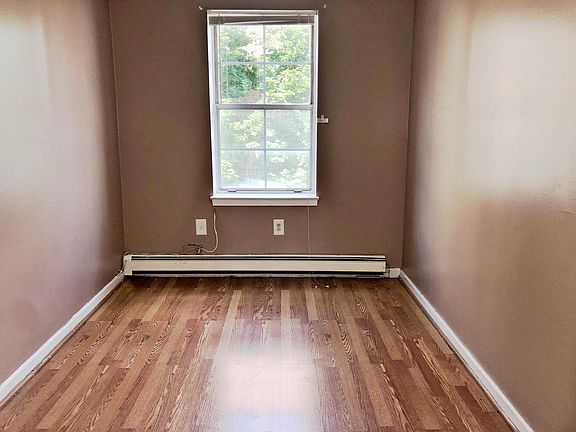 4th image of 153 W 175th St #2