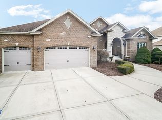 8642 Hotchkiss Dr, Frankfort, IL 60423