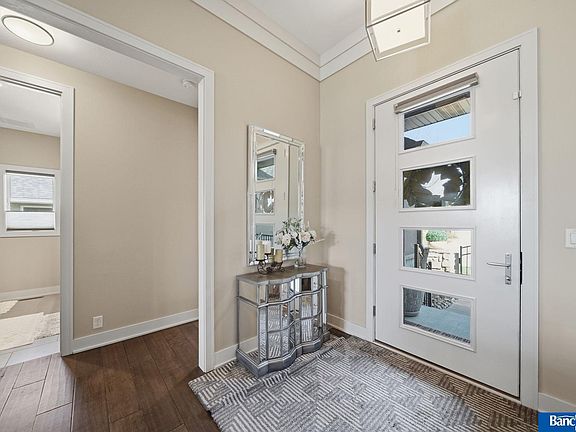 5th image of 9333 Blackwood Ave